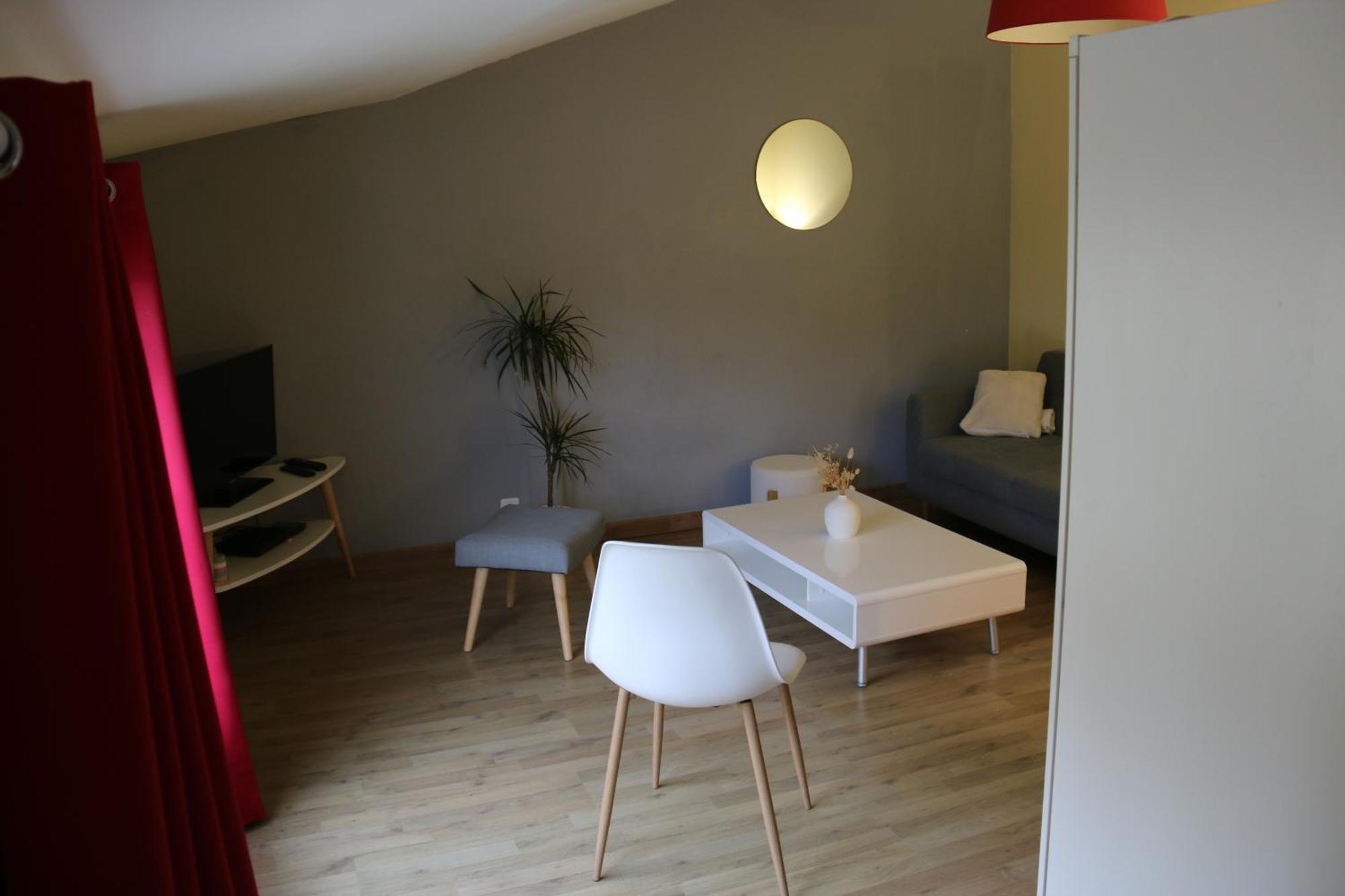Maison Au Calme 2 Chambres Centre De カーン エクステリア 写真