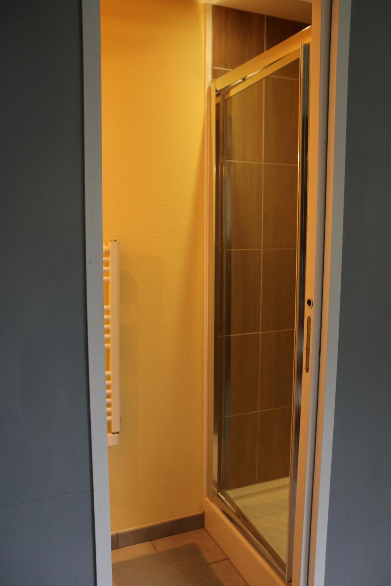 Maison Au Calme 2 Chambres Centre De カーン エクステリア 写真